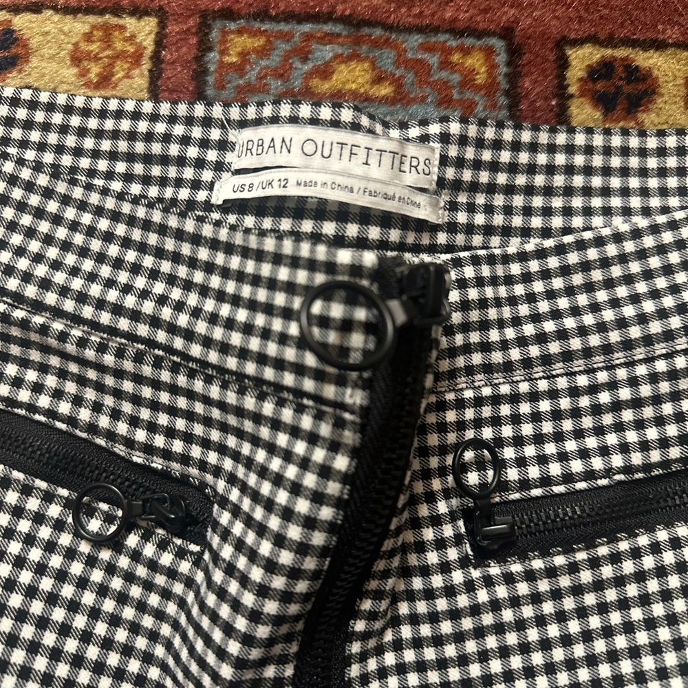 Urban Outfitters Black and White Checkered woman Pants